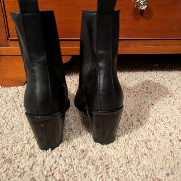 Treasure & Bond Shoes | Women's Emerson Block Heel Leather Chelsea Boots Black, - Picture 3 of 5